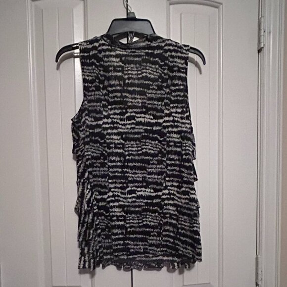 Women's Black/White Ruffle Tiered Blouse in Size Medium by ny collection. - Picture 5 of 5